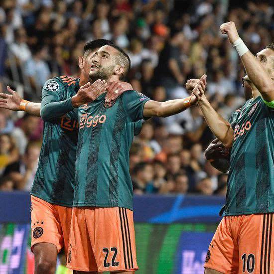 在面临一项 在面临一项