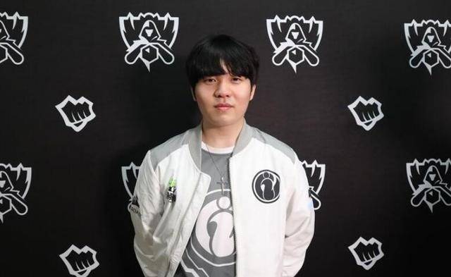 上的自信与 上的自信与